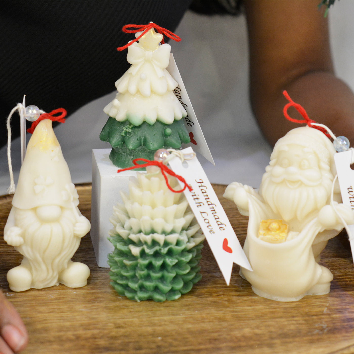 Decorative Christmas candles, soy wax lavender-chamomile scent for gifting.